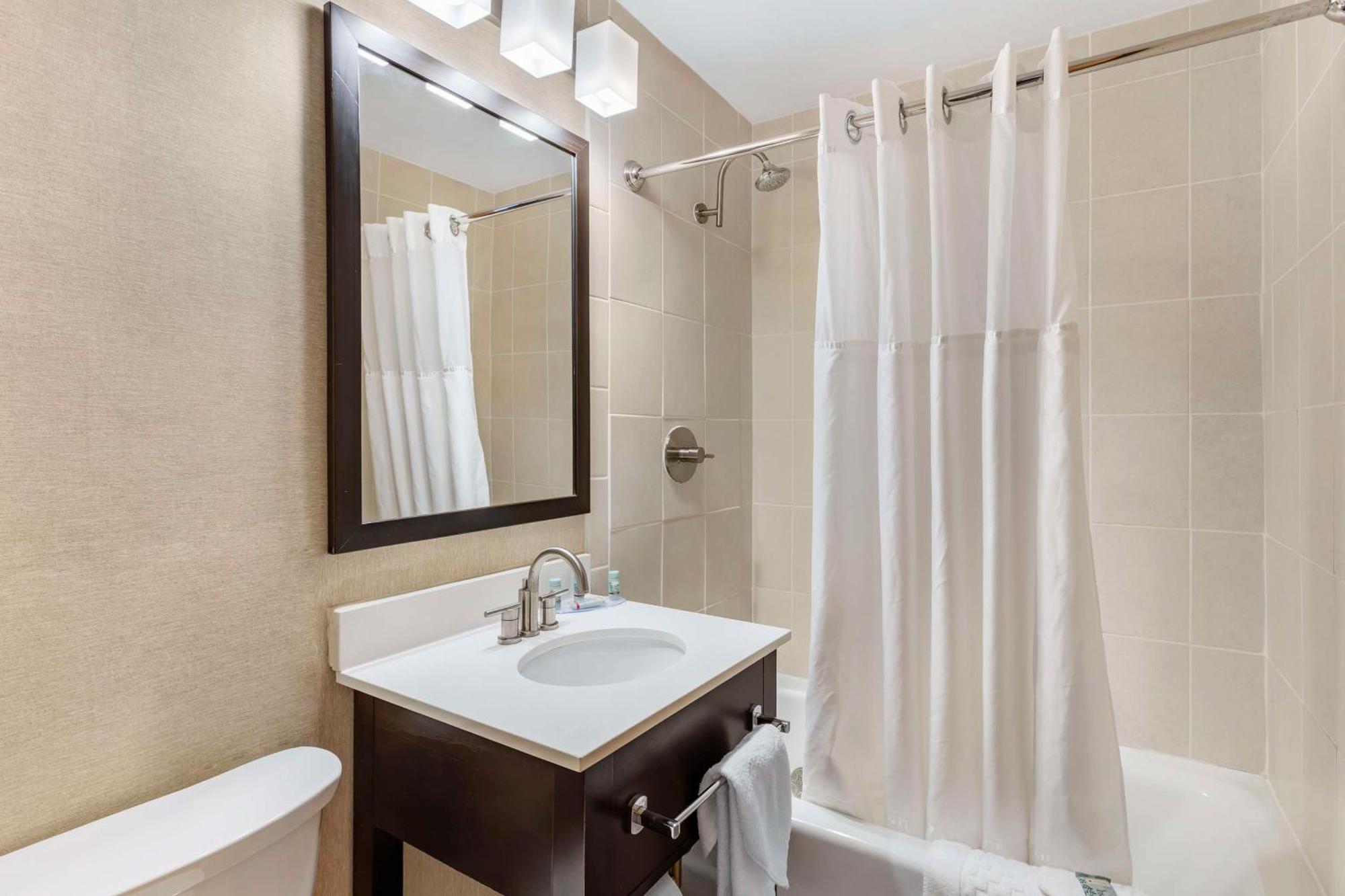 Best Western Watertown/Fort Drum Bagian luar foto
